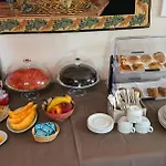 Artemisia Oda ve Kahvaltı 3*