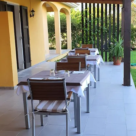 Artemisia Couette-café SantʼAnna Arresi